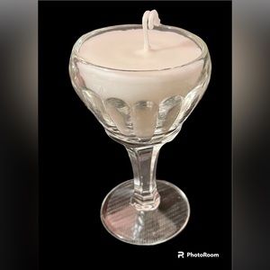 100% Soy Wax Candle-Berries-3.91 Ounces-Hand Poured-Recyclable Too!